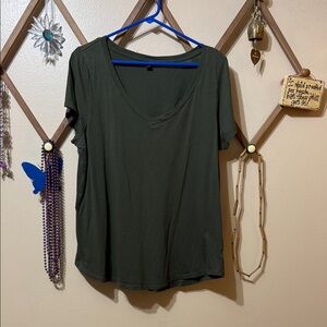 Torrid Forest Green V-Neck Short Sleeve Tee